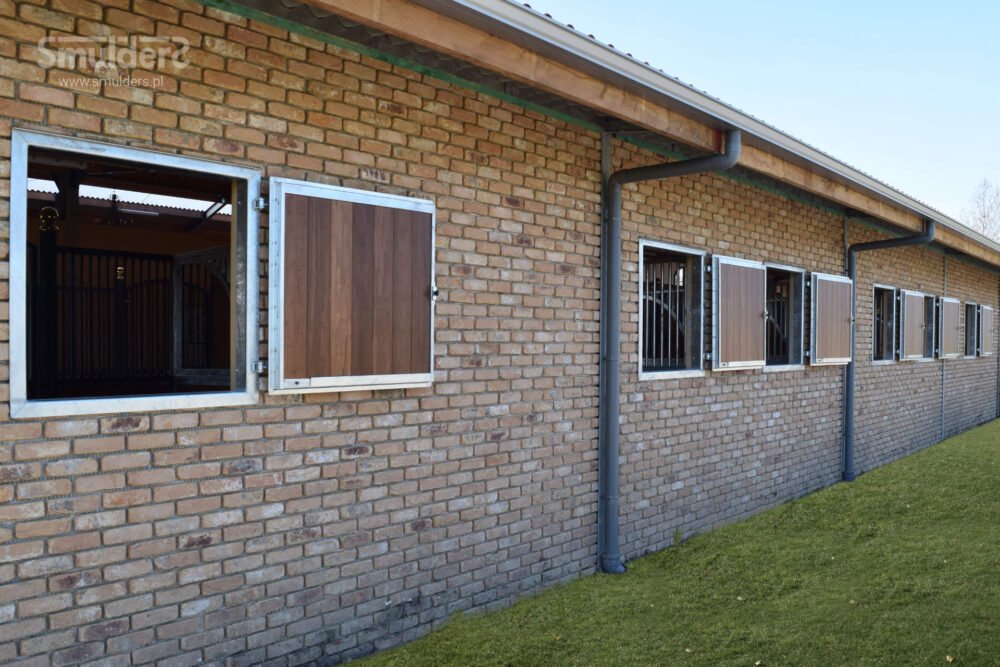 External Stable Windows Killahy Equine