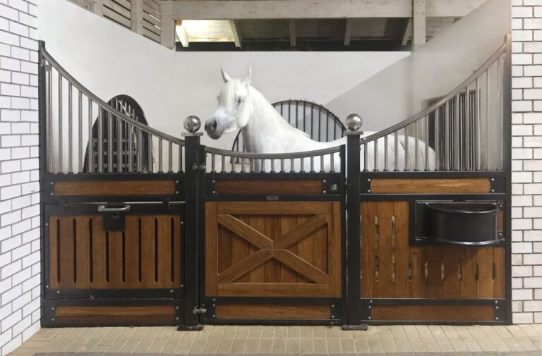 Classic Wave Stable Panels by Killahy Equine